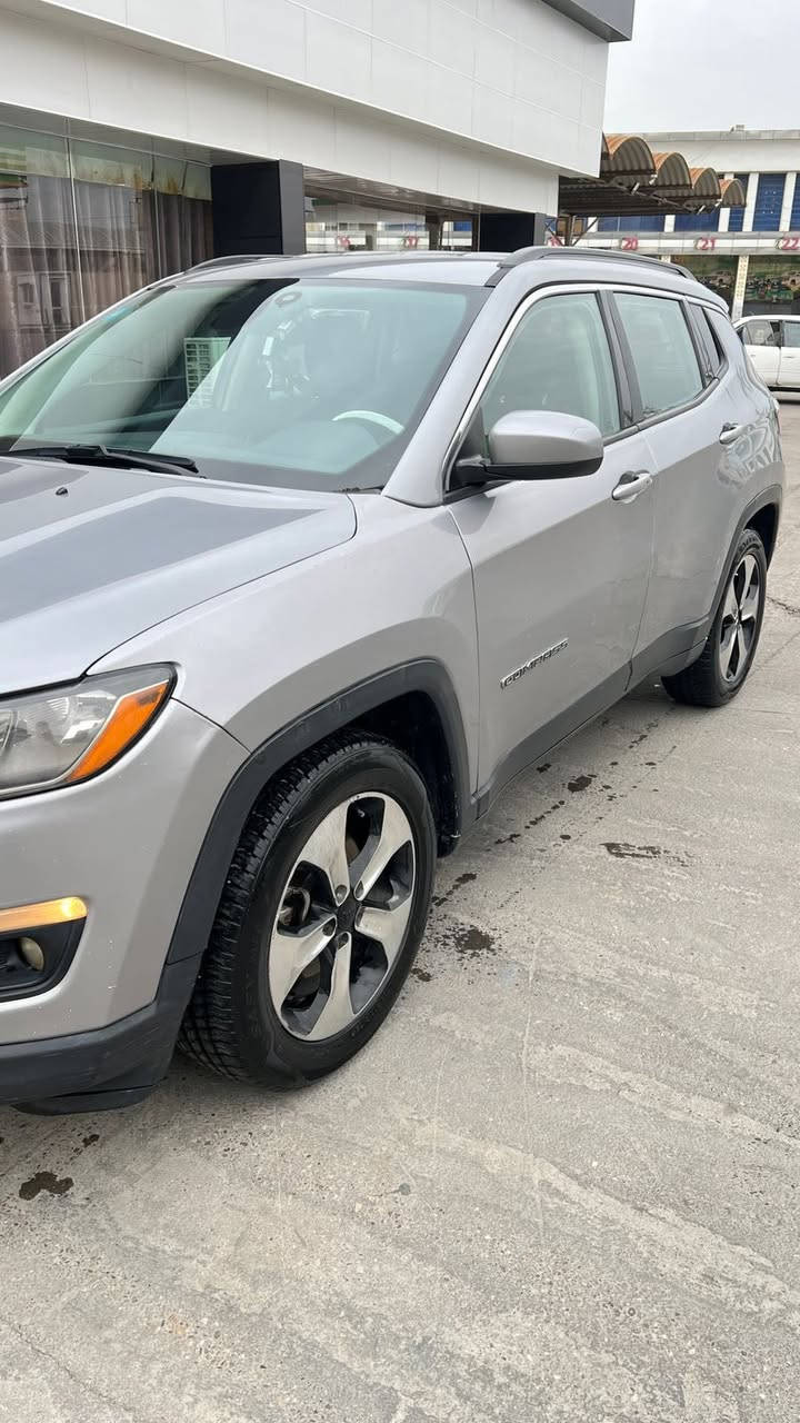 سلام عليكم جيب كومبارس موديل 2018 السيارة باسمي مواصفاتها حلوه وجاهزه من كلشي
بصمه تشغيل

سايد بريك كهربائي 

حساس خلفي

لايت زينون

كأمره خلفيه دوراه

تحكم ستيرن جهتين

اضرارها مثل ما موضح بالسونار الي بالصور

السعر 125$ وبيها مجال 

التواصل على هذا الرقم ***********
