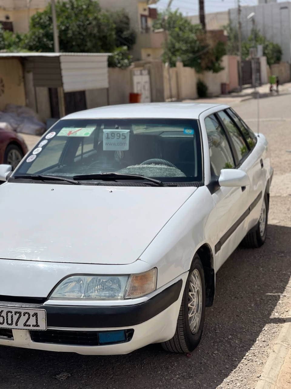 السلام عليكم دايو اسبرو موديل 1995فول مواصفات كير اوتماتيك تبريد كهربائي شغال كامل مكمل كير محرك بالشرط صدر امامي خلفي ناعم باتري جديد سيارة بدون رقم كركوك سنوية رقم جديد لل2030 دفتر بانزين بيها شرط التحويل والوكاله ما بيها ضربة بيها كم مكان رش بدون سقف بدون تكم فقط سيارة ناعمة او حلوة مال بيت سعرها 38$ وبيها مجال للطيبين أي استفسار خاص او اتصال *********** كركوك, العراق
