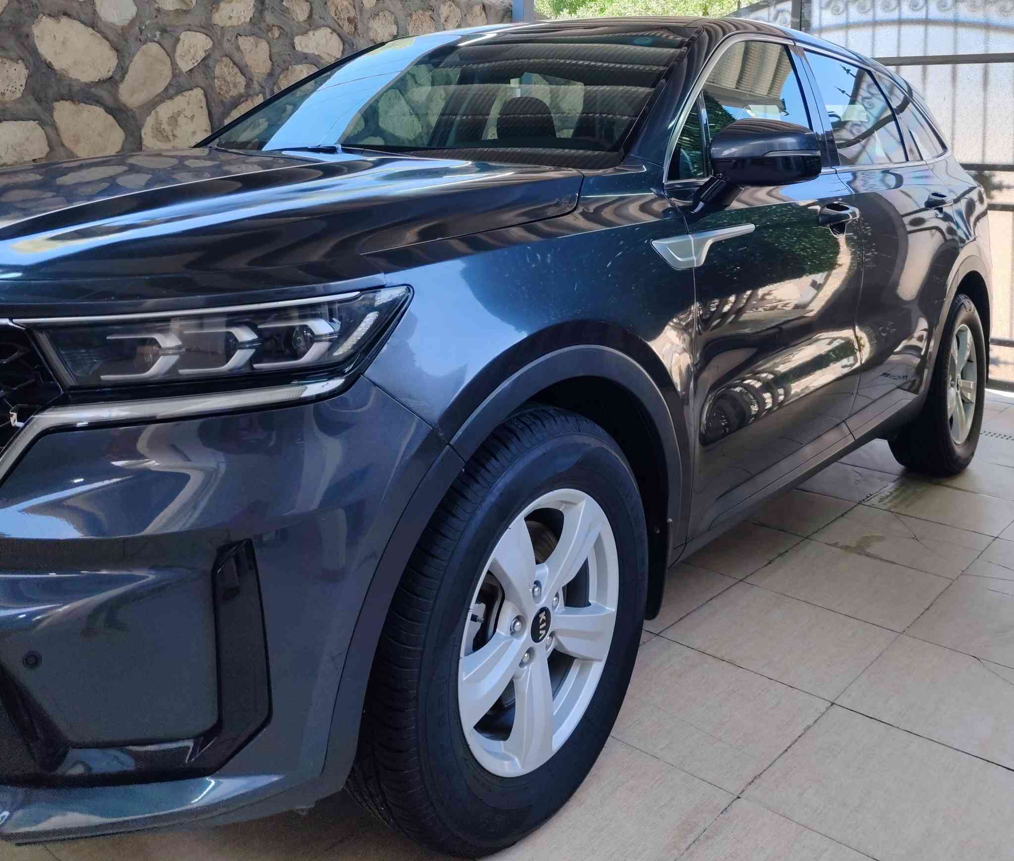 سورنتو 2022-وارد أمريكي مواصفات LX حادث البنيد و الجاملغ الايسر صبغ صور الحادث بالمنشور مكينة 4 سلندر 2500 رقم بغداد دولي بأسمي تحويل مباشر ماشية ٤٥ السيارة جاهزة ما بيها اي نقص السعر مناسب للأتصال ***********
