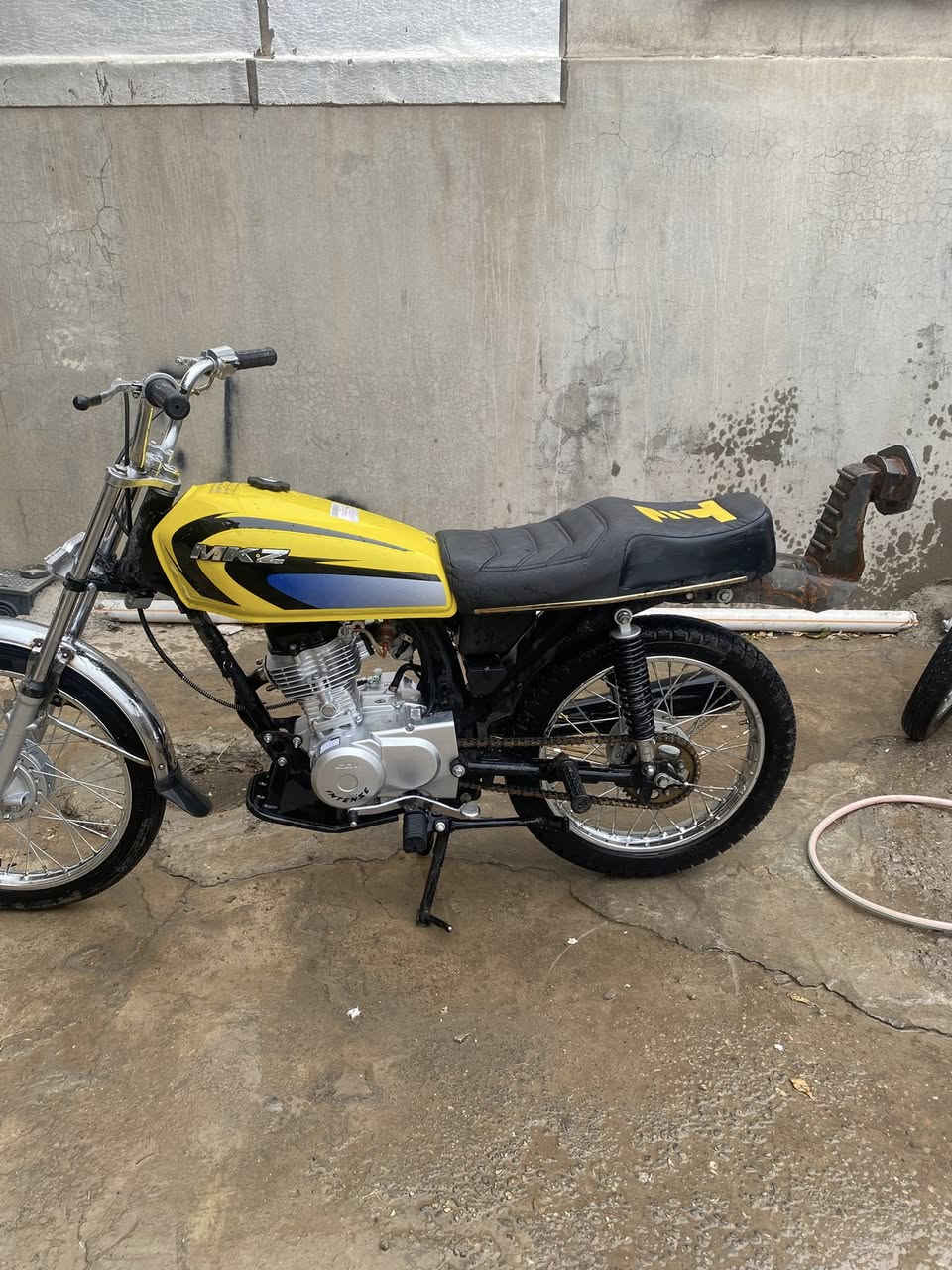 سلام عليكم تعمير جديد صارله شهر من معمره السعر 750بي مجال قليل شراي يراسل


**إذا كنت صاحب هذا الإعلان وتريد حذفه لأي سبب، رجاءا أرسل رسالة إلى الدعم الفني**