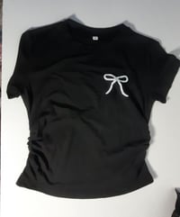 تيشيرت قياس M بالفين الي يريد يتفضل خاص او واتساب 07780852212