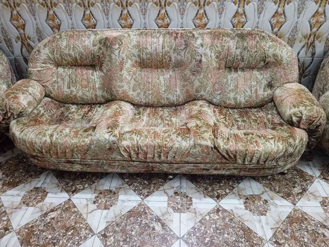 طخم ١٠ مقاعد كلس نضيف اي ضرر مابيه اشتريته من ناس مسيحيين سافرو
السعر ٣٥٠ المعالف


**إذا كنت صاحب هذا الإعلان وتريد حذفه لأي سبب، رجاءا أرسل رسالة إلى الدعم الفني**