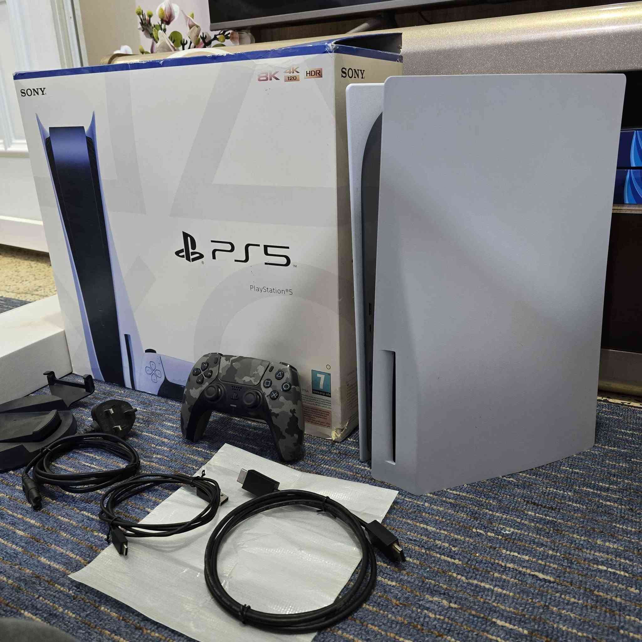 جهاز بلايستيشن 5
نظافة وحالة جيدة جداً
الأصدار الأول أوروبي
جويستك اصلي عسكري 
كارتون وملحقات اصلية
تستلم جهاز مغلف ومكبوس رسمي تغليف شركة
السعر 500 الف نهائي
واسط/الكوت/الحي
*********** الحال, واسط
