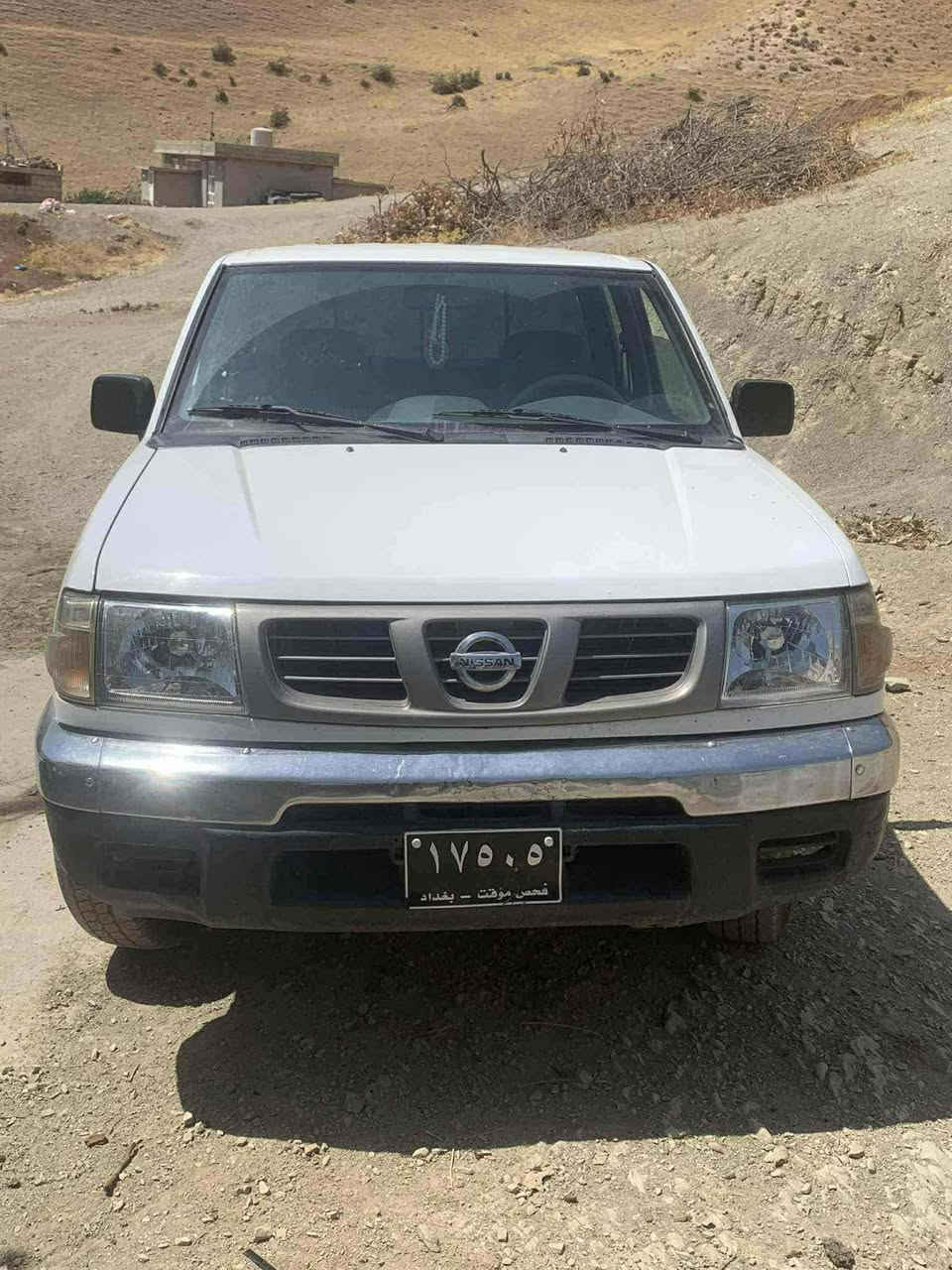 نیسان 2002   حلوج ساخ   حیزام بۆیاخ  لەسەر ساخی  سەقفی پەمپ نەکراوە بێ شوخت و س بێ ساردە کوت   ڕەقەم پلێتی  پێوە نەماوە [نمونە لەجوانی]
گێڕ مەکینە شانسی ئەکسل بەشەرت چوارتایەی لۆک   شوێن قەڵادزێ  ***********
***********
