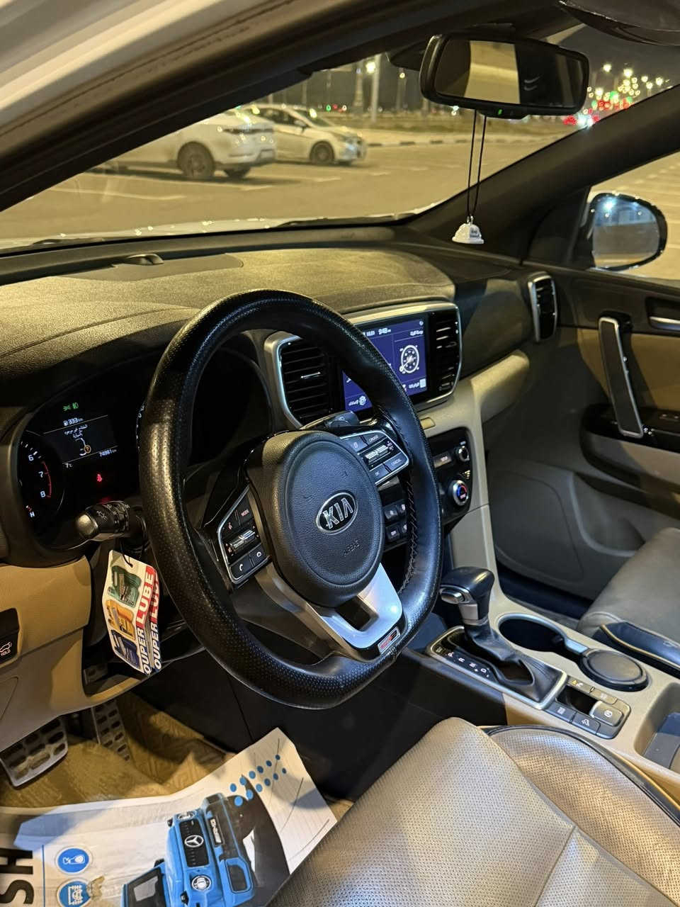 سلام عليكم سبروتج جيتي لاين موديل ٢٠٢١السياره فول واحد عله واحد مكفوله كفاله عامه الرقم بغداد  المواصفات معروفه السياره بسمي مكان السياره كربلاء الرقم ***********
