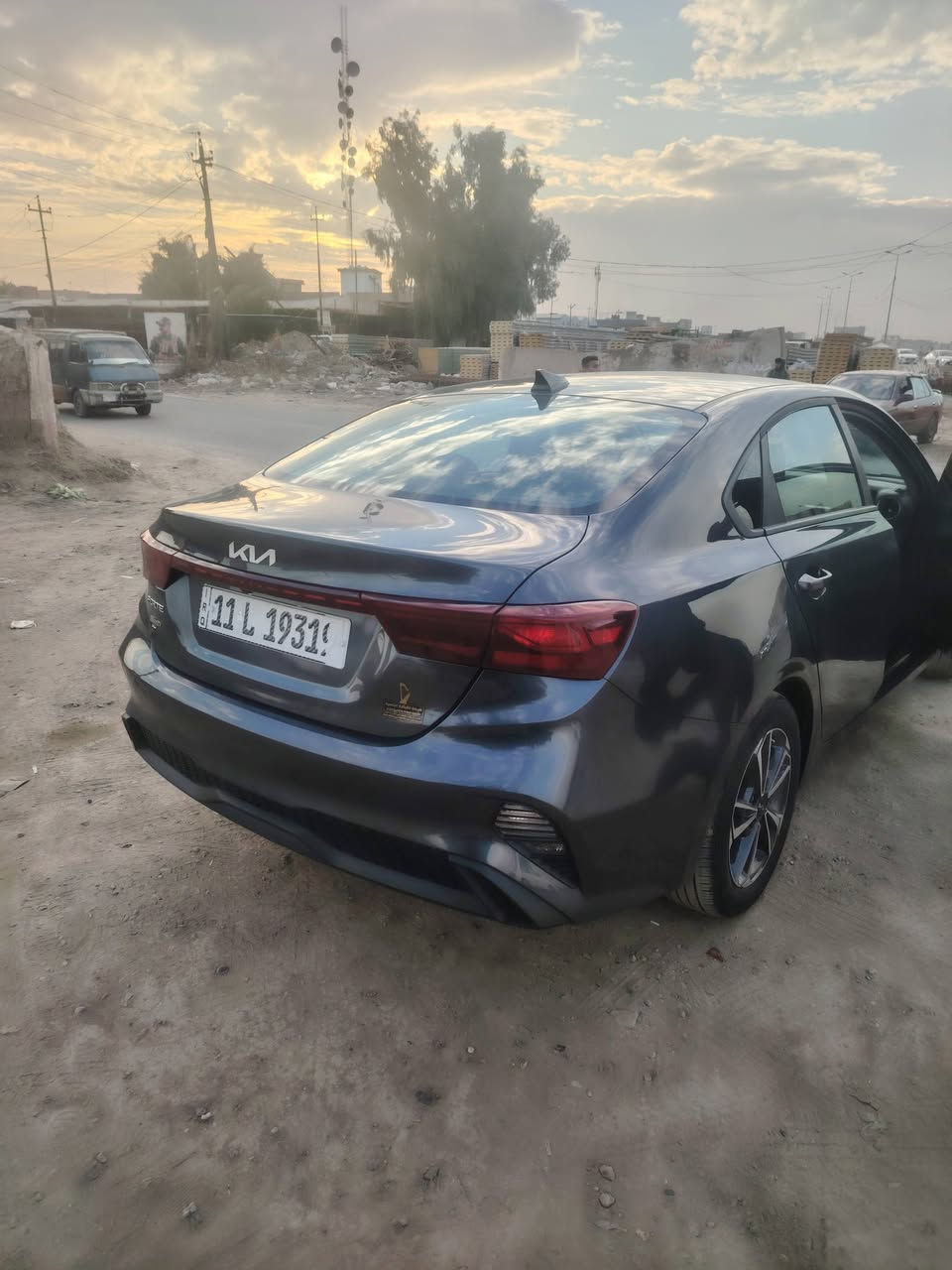 سيار فورتي. موديله 24. ماشيه 16الف بيه قطعه واحد بس الجملغ المامي. بدون دوخل. سيار جديد مكان بغداد. السعر 170او بيه مجال
***********
***********
