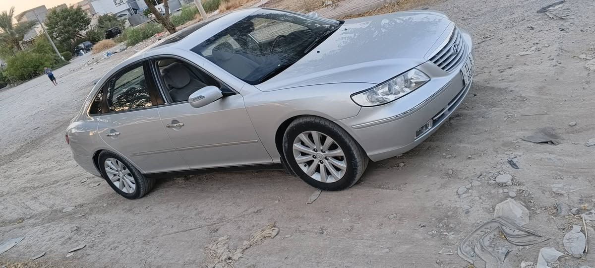 سلام عليكم سوناته أزيرا  ٢٠٠٨خليحي
سعر  ٩٤  وبيه محال الشراي  فول مواصفات  غني عن التعرف
محرك وكير بلكارتون من ارغب نواع الحجام ٢٧٠٠ نشطه جدا  وقتصاديه  
سنويه ورقم وهزه جديد بسمي تحويل بنفس الساعه 
تبريد قطعتين ثلج 
صدرين جديد سيارة جاهزه من كلشي   
ترايك مفتوح  من زاخو الى الفاو 
مصغ فرن حراري درجه منتازه  صغ حزام فقط بسبب الجراد 
بيه طخه بصيطه من جهة  ل أيمن 
قماره وصندوق بلادي قفط حزام 
عنوان بغداد  الحسينيه شارع العام قرب مرور  ***********
