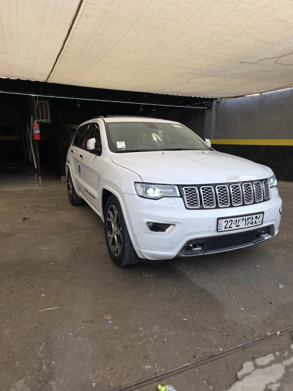 سلام عليكم جيب اوفر لاند فول 1/1
الموديل2018   (خليجي) . وكالت هارلم السياره 

المحرك : V6.  3.6L . 

العداد : 75 الف  كيلو شرط حقيقي . علا ايد وحده 

رقم اربيل  الجديد كامل تحويل ثاني يوم 

مكفوله من صبغ و البارد والتبديل و الفتح و اي ضرر كفاله

سياره  جديده و حلوه استخدام قليل جدا

*داخل بيجي 

* دفع رباعي 4x4 . 

* تحذير الخروج عن المسار ⚠ . 

* تحذير النقطة عمياء ⚠ .

* شاشات خلفية . 

* نظام الاسطفاف الآلي (اوتو بارك) .

* ويل قياس 20 انج .

* سقف بانوراما . . 

* نظام التعليق هوائي (جكات) . 

* ستيرن كهربائي . 

* المصابيح الأمامية زنون .

* كشافات الضباب زنون .     

* تشغيل عن بعد ...

* حفظ وضعيات الجلوس (ميموري) . 

* المقاعد الأمامية تبريد وتدفئة .

* المقاعد الخلفية تدفئة .. 

* سستم صوت هارمون كوردون . 

* حساسات أمامية

* حساسات خلفية . 

* كاميرا خلفية .. . . 

السعر 290ورقه 💲 و بيهه مجال

رقمي ***********
