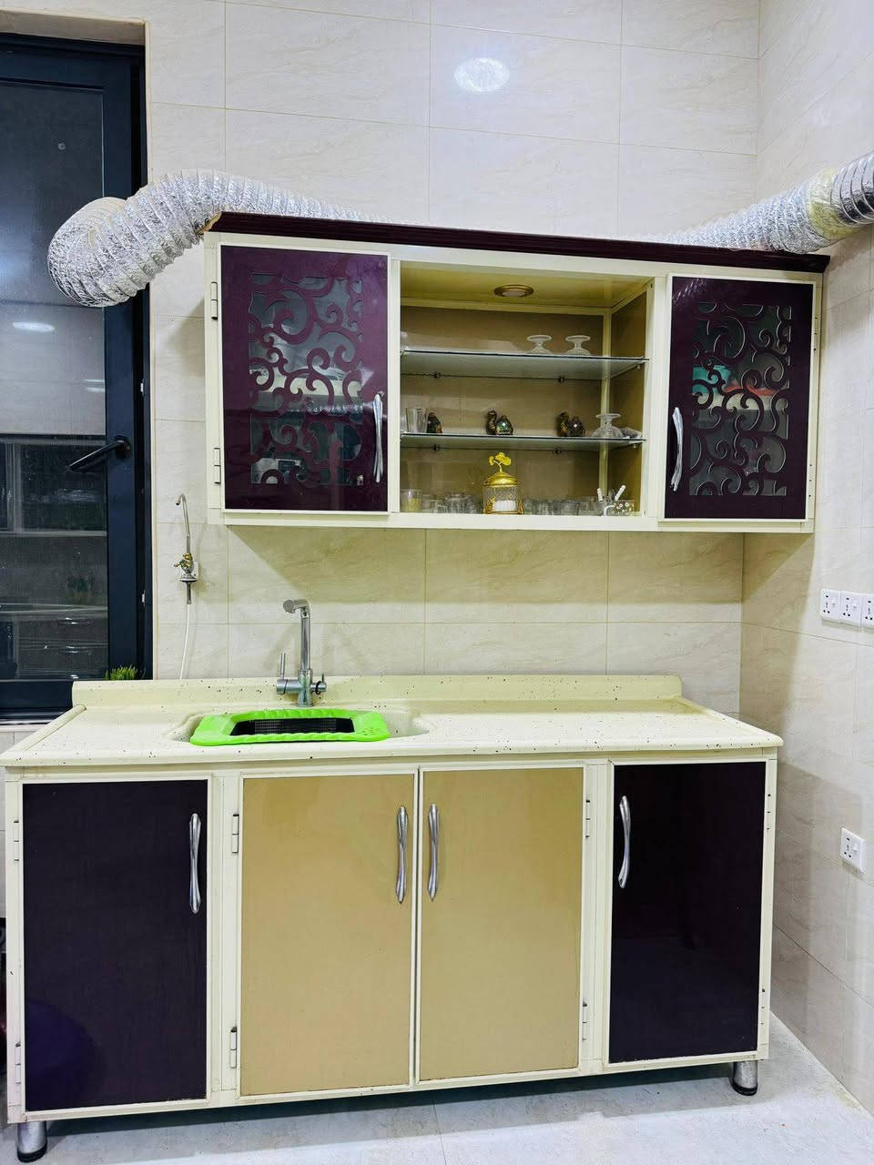 كاونتر جديد للبيع نضافه 100/100 الديوانيه ام الخيل.
***********
