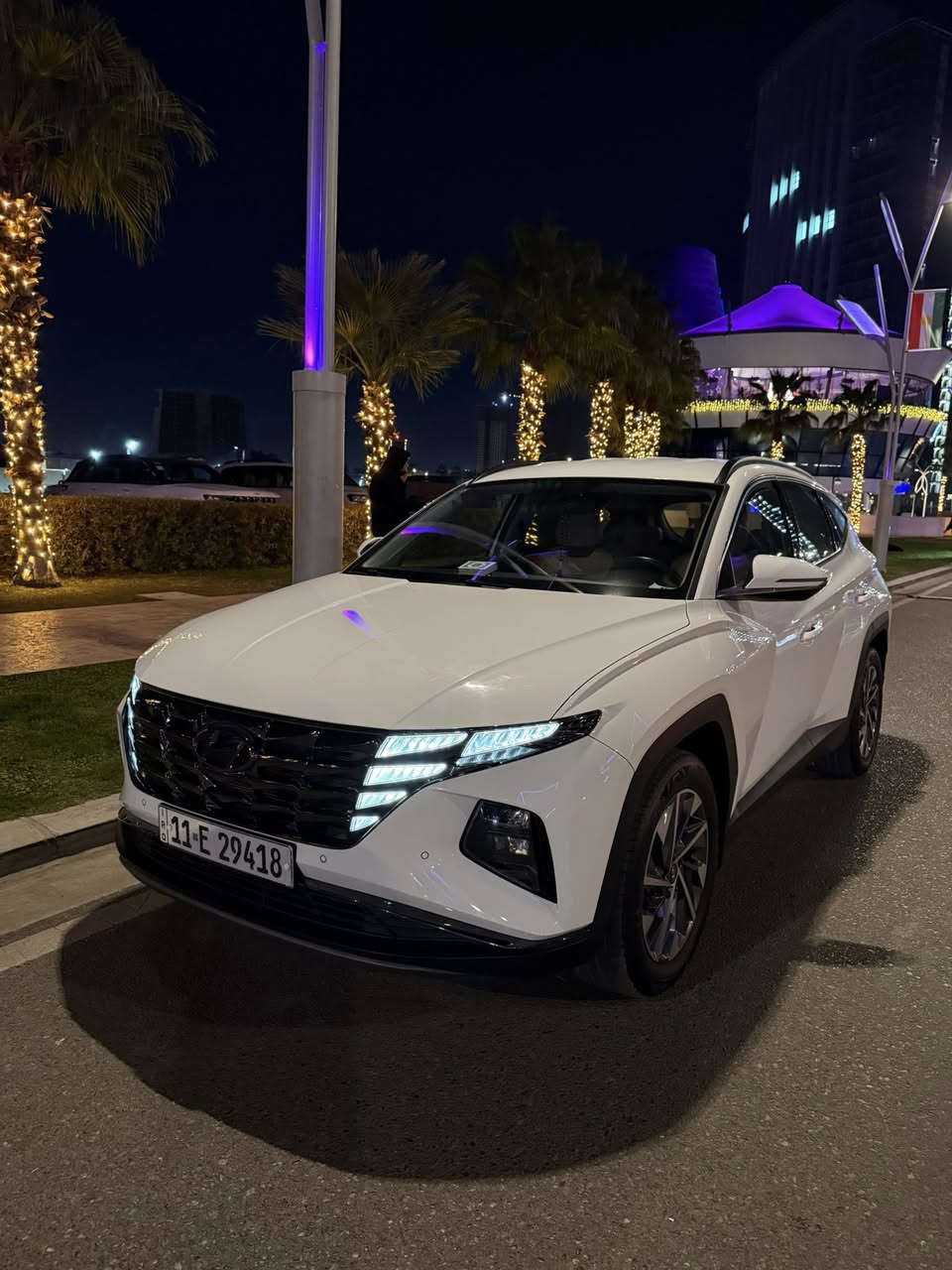 سلام عليكم
توسان 
خليجي
موديل 2024
رقم بغداد بأسمي
ماشيه 23 الف كيلو
كفاله عامه ما عدا بيها بارد شبرين اباب السايق
فول مواصفات
 من عدا البانورما
مواصفات
مكينه 2.0 دوش 
دشبول ايباد (دجيتال)
بصمه 
بصمه ابواب
تشغيل عن بعد
شاشه اصليه 
نضام اوتو هولد
اشاير ترحيب 
اشاير ب المري 
اريل نفكيتر
سبير منازل 
داخل ابيض 
مري كهرباء 
بردات خلفيه
هاند بريك بصمه
مقاعد كهرباء 2
 فول تحكم ستيرن 
تبريد قطعتين 
حساس امامي 
حساس خلفي 
كامره دواره 
شاحن موبايل 
وايرلس
بعد بيها  هواي  موصفات 
السعر 217 ورقه وبيها مجال للطيبين
مكاني بغداد الكرخ
***********
