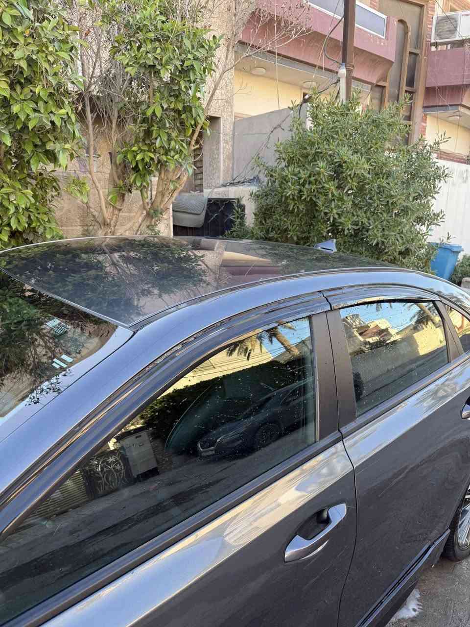 سلام عليكم فورتي موديل ٢٠٢٣ للبيع او قسط حسب المقدمة سياره فول ماعده الفتحه محرك ٢٠٠ ماشيه ٤٤ علمن السياره بدون حادث بس سرقة ورقم شاصي موجود من ضمن الصور  علمن السياره بغداد العامرية رقم الهاتف ***********
