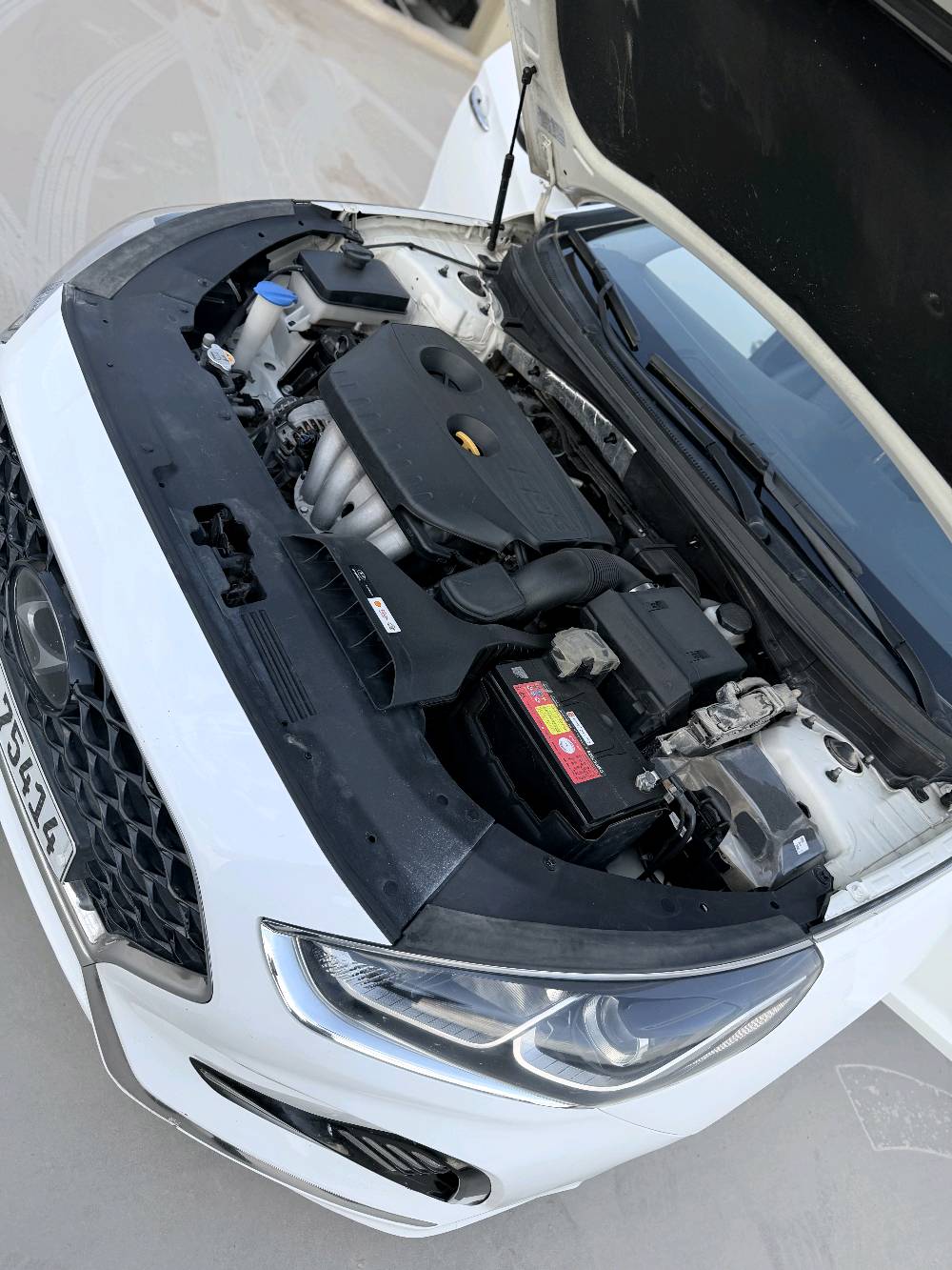 الديوانية
قطعتين مصبوغة 
موديل 21
بصمة ترحيب مري شفط 
شاشه تحكم قيادة حساسات خلفية
غاز خط واحد 