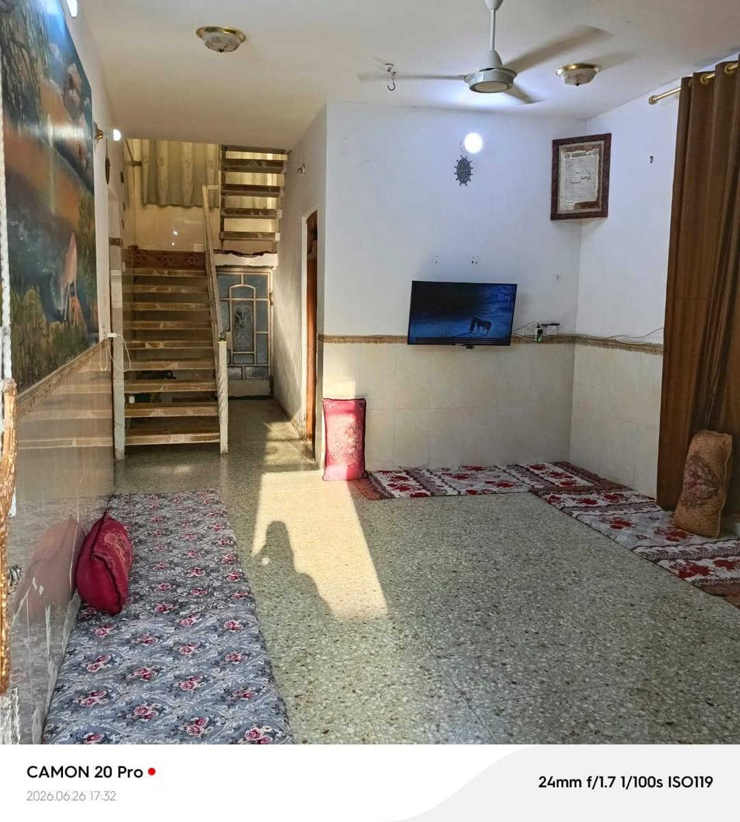 🏡 دار للبيع – طابو صرف
📍 الموقع: الحمران 
📐 المساحة: 170 م²
🏠 الدار: طابقين 
✨ مواصفات الدار: 🔹 4 غرف نوم واسعة
🔹 صالة عائلية مريحة
🔹 غرفة استقبال للضيوف
🔹 مطبخ عملي
🔹 مجمع صحيات
🔹 تصميم مناسب للعائلات
🔹 موقع هادئ وقريب من الخدمات الرئيسية
📞 للاستفسار والمعاينة: 
***********
*********** #عندك_عقار_للبيع_فقط_راسلنا_اواتصل_خاص_واتساب
