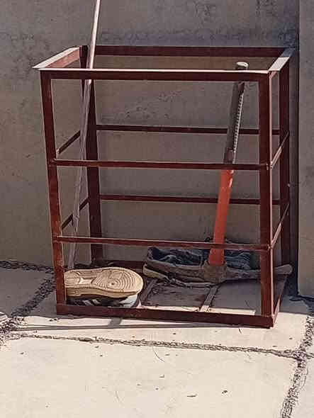 للبيع بسعر مناسب باب صاج اصلي مستعمل شهر جديده هاذ رقم الواتساب صاحبه مو مالتي ***********. كالار
