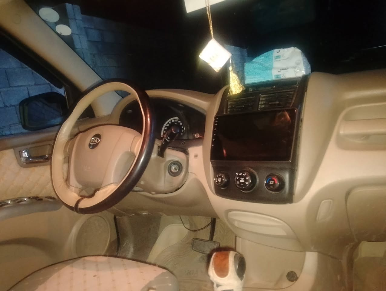 السلام عليكم سياره كيا سبورتاج موديل ٢٠٠٩ سياره حيل نضيفه مثل الصورة الضرر قطعه جاملغ أمامي مبدل بدون دواخل السونار مرفق بالمنشور رقم سليمانيه دولي باسمي هزه جديد سنويه باسمي حجم ٢٠ مكينه وكير شرط مكان السيارة كياره قرية الحود فوقاني السعر (١٢٠) وبيها مجال


**إذا كنت صاحب هذا الإعلان وتريد حذفه لأي سبب، رجاءا أرسل رسالة إلى الدعم الفني**