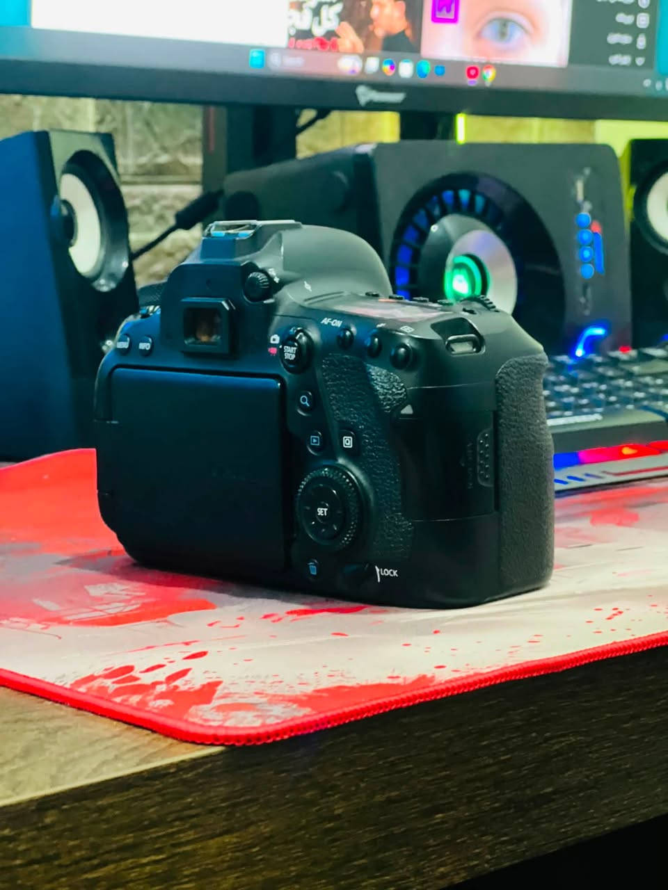 كانون d6ii
نضيفه كلش 

متوفر توصيل لجميع محافظات 

للستفسار خاص او واتساب 

***********

واتساب ***********
