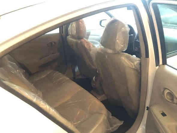 السلام عليكم
نيسان سني ٢٠٢٥
رقم اربيل بأسمي سنوية 
ماشية ٤٠٠٠
مكانها السيارة بغداد حي الخضراء 
السعر ١٢٧وبيها مجال بسيط حك الجية 
*********** اتصال هاتفي فقط رجاءا
