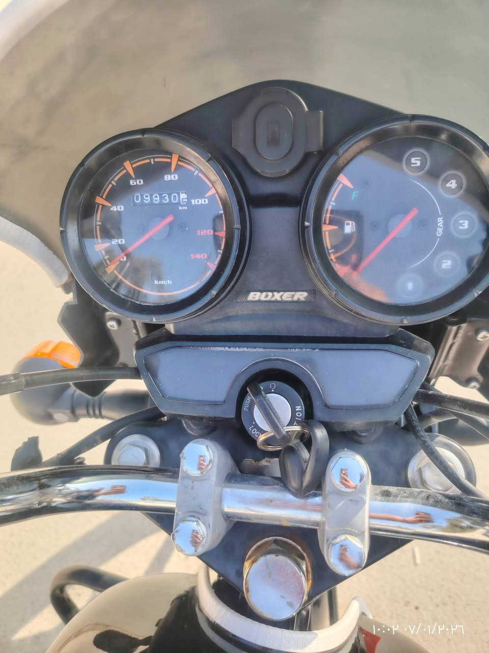 دراجه بوكسر ٢٣ مكينه بلاد ممفتوحه مرقم انكليزي تحويل ثاني يوم مكان الدراجه ديالى تقاطع القدس السعر مليونين و٤٠٠ بيها مجال بيع مستعجل.. للتواصل /***********
