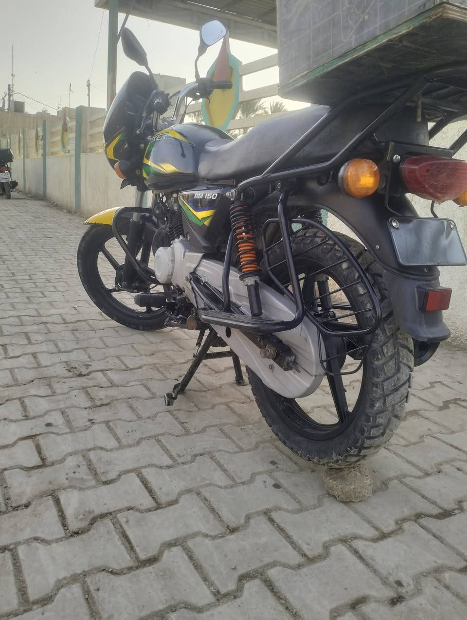 بوكسر 20 مجفت شركة جديد مكينة ناعمة وحلوة اوراق أصولية شرط الترقيم الدراجة نضيفة مال  جناي كاملة من كلشي نكرة كلة شغالة مناقصة كلشي مكفولة من كلشي السعر 875. وبية مجال ***********
