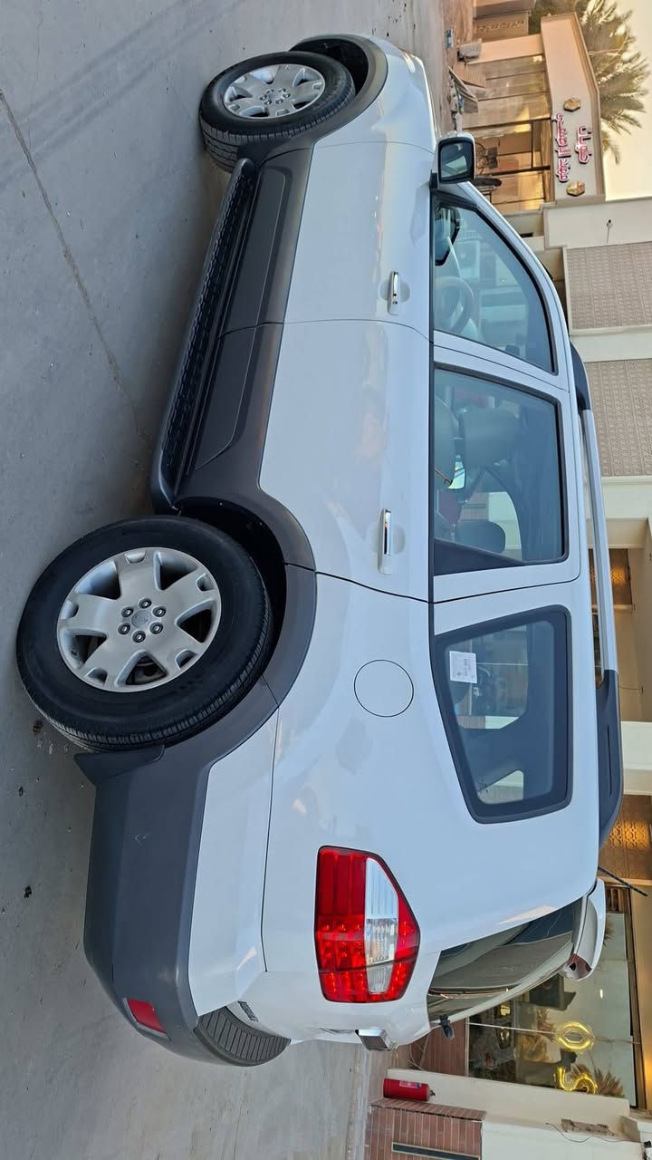 #السلام عليكم كيا موهافي موديل2016 خليجي سياره جديده رقم بغداد انكليزي بأسمي تحويل مباشر
ماشيه 100  ب 120 جرس الانذار يشتغل 
المواصفات  فول  1/1 
حساسات  أمامي خلفي 
 كشنات خزن ميموري
زراك لايت
بصمه تشغيل وبصمه ابواب 
مكفوله من الصبغ  
مري شفط  
كشنات جلد تبريد  وتفئه 
فور ويل 
دشبول ليزري 
3قطع تبريد مركزي 
فتحه سقف 
نظام نزول منحدرات 
جنطه شفط كهرباء 
محرك 6 سلندر مكفول من الفتح والرواجز 
كير مكفول صدر أمامي خلفي شركه  
 تخم تاير جديد  
 سياره جديده  وعلى ايدي استخدام شخصي
السعر 175  #عنوان #بابل
للاستفسار
***********  
***********
