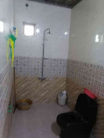 بيت للبيع زراعي طابقين ركن ٦غرف نوم استقبال مطبخ صحيات عدد٣ الطابق الثاني سندويش ركن لي يده استثمار مؤجر حاليا ٣٠٠ منطقت ابي غريب  الرظوان مال ابومنيصيرالسعر  ٦٠ مليون ***********  ***********
