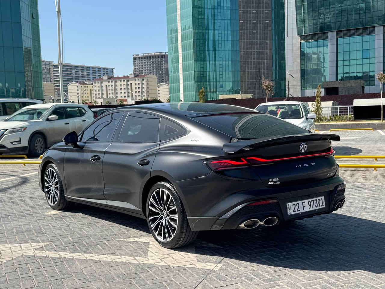🚗 للبيع MG7 Lux 2.0T موديل 2024 – فل كامل
الممشى: 31 ألف كم
محرك 2.0 تيربو (261 حصان)
ناقل أوتوماتيك 9 سرعات
سقف بانوراما + جناح كهربائي
كاميرات 360 + رادار + مثبت سرعة ذكي
السيارة مكسية PPF مات كامل مع ضمان 10 سنوات
بيها موافقة رسمية للتضليل
وبيهة ضمان الوكاله ٥ سنوات

✔ بدون ضرر
✔ بدون ملاحظات

💰 السعر: 21,000$ (قابل للنقاش للجادين)

📞 *********** أربيل, العراق
