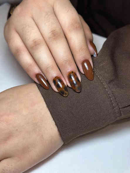 اكرلك 💅 ❤️
العنوان الخاجيه شارع 40 داخل السوق لعصري 🔥 حبايبي اسم مالتنه نونه اكرلك ماعدنه غير فرع
***********
