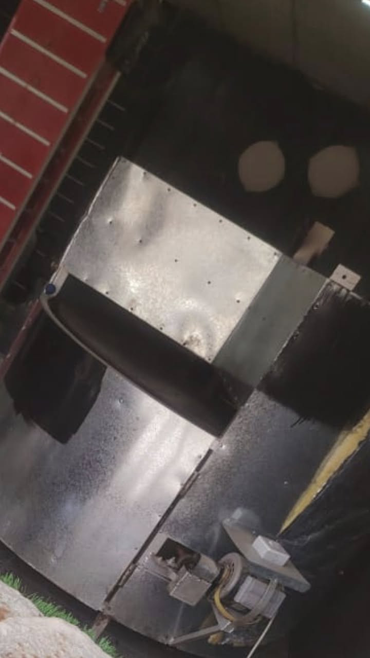 سلام عليكم تنور دوار كهربائي  اوتماتيك للبيع حجم متر ونص مستخدم شهر واحد جديد شراي يتصل عل رقم *********** سعر مليون و٥٠
