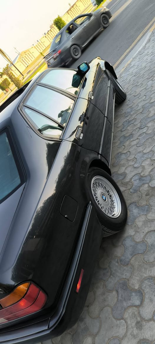 من رخصة الأدمن
بي ام 740 v8 مكينه 44 كير تمساح 🐊سياره🚀
مكينه وكير جدد قبل شهرين شديتهم
اكسل رون ناصي 
موديل 94 اصل لمتدد / تريشه سوده
هزه و رقم جدد( رقم الانبار) انكليزي جدد سنويه لل2030
لون اسود⚫ صبغ جماليه اثر جراد فقط
صدر امامي خلفي جديد كامل
تخم تاير جديد
ويل وارد امريكي جديد
كله ستيرن كهربائي ستيرن خفيف مي
دبل جام 
دبل ايرباك 
دبل جكمجه
دبل كمبيوتر
صاج ملكي ابو الخط 
سلايت طكتين
كشنات جلد كهربائي +هيتر
برده خلفيه
تبريد ثلج ❄شغال+ تدفئه
السعر 68 وبي مجال قليل
مكاني فلوجه وللستفسار اكثر هاذا رقمي ***********
