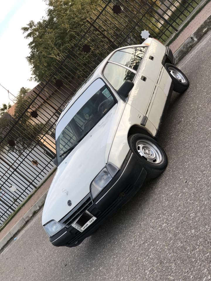 📞***********
اوبل اوميكا كير عادي رقم كركوك اليف سنويه عاج منتهي 
محرك ٢٠ بلاد لاصرف ولابخار ⚒️
دفتر بانزين موجود ⛽️
سياره بلادي لاصبغ ولاضربه فقط خياس معمره 🔧
سعر ١٨ ورقه 💵
مكاني كركوك
