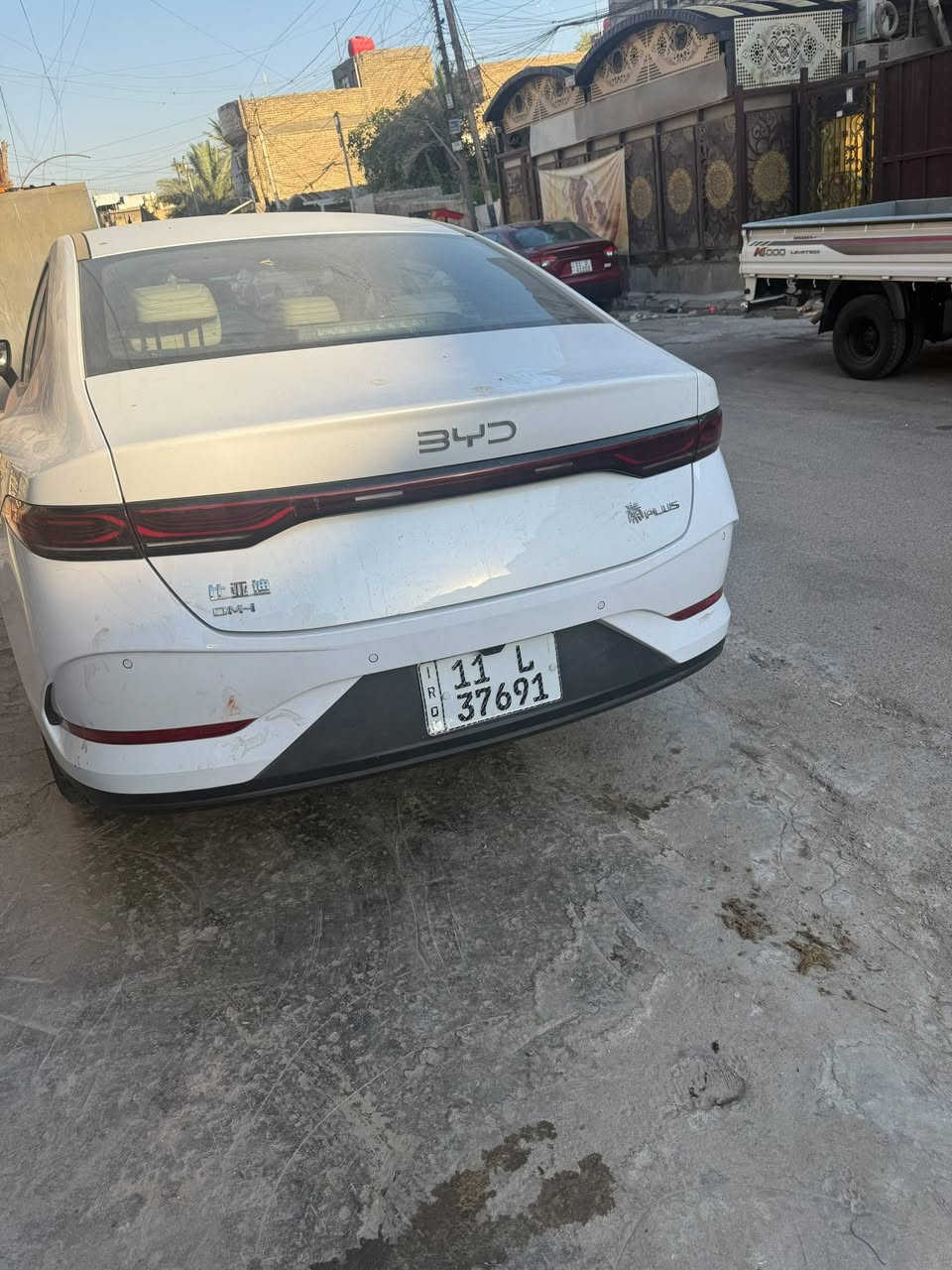 بي واي دي كن بلاص
٢٠٢٥ ابيض داخل ابيض مواصفاتها معروفه
ماشيه 23 الف 
السياره نظيفه حيل بيها فقط هاي الضربة اللي موضحة بالصورة    السعر(900'17)وبيها  مجال بسيط .  
***********
