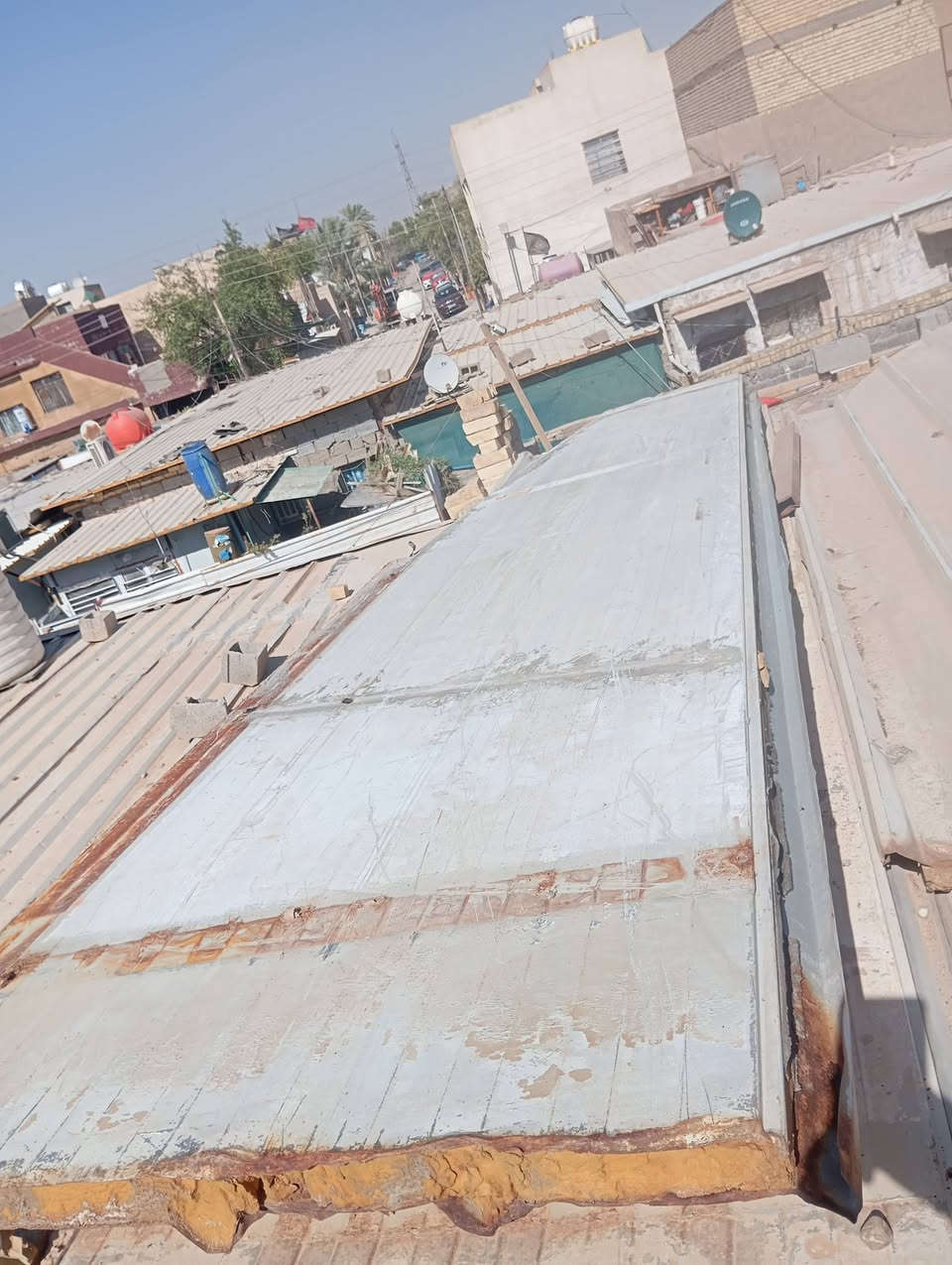 سندويج الاصلي باب الاول 5قطع طول لوحده 5امتار وشيلمانه طول 6امتار مكاني بغداد حي الجهاد وهذا رقمي للتواصل ***********
