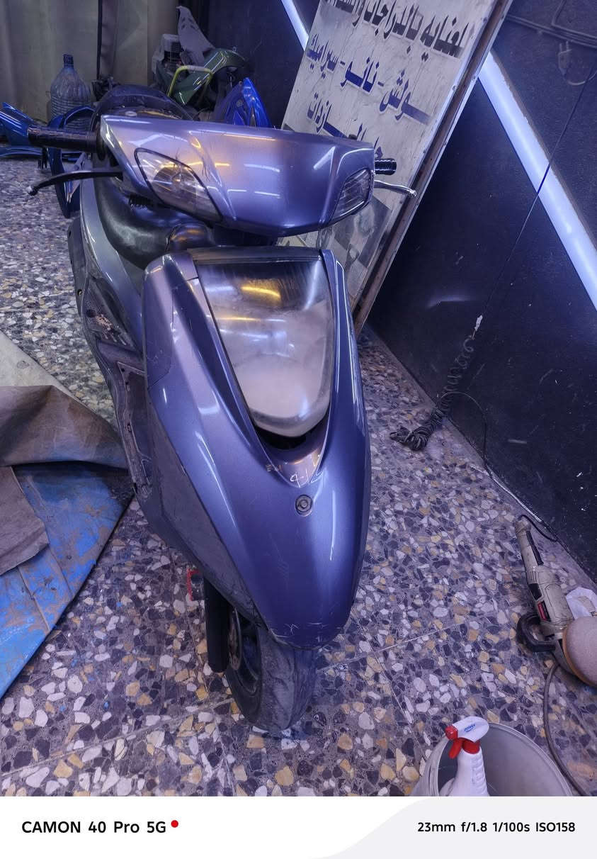 بريز كابريتر بلاد كفرات مختمة مكينة بلاد كهربائيات كلها شغالة فقط باتري كاعد اي نقص مابيها السعر ٦٠٠ مكان بغداد الشعب للاتصال *********** شراي يتصل
