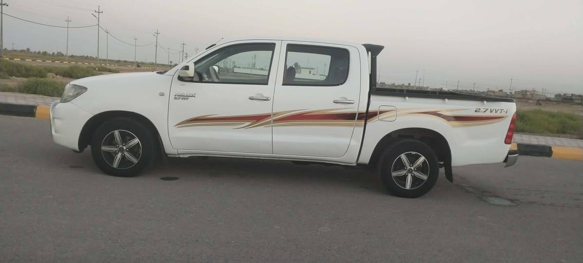 افلاونزا ٢٠١٠ اوتماتيك رقم بغداد باسمي هزه جديده ورقم انكليزي سنويه جديده بيها صبغات بسيطات جاهزه من تبريد حداديه تخم تاير دوشمه كهربائيات السعر ١٥٥ وبيه مجال المكان كوت للاستفسار***********
