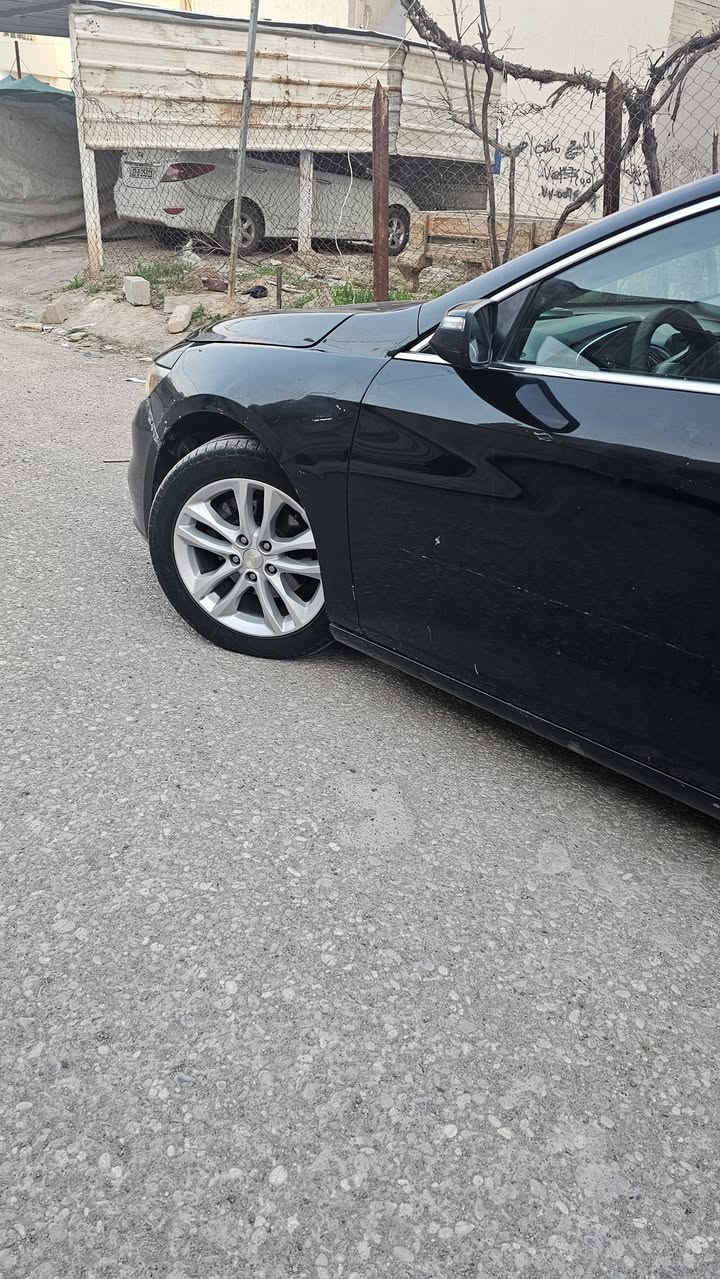 السلام عليكم ماليبو اللبيعLT بيها جاملغ اليسار بخ قطعتين بارد مواصفاتها معروفه كير ومحرك شرط سعرها 90ورقه استفسار ع رقم ***********
