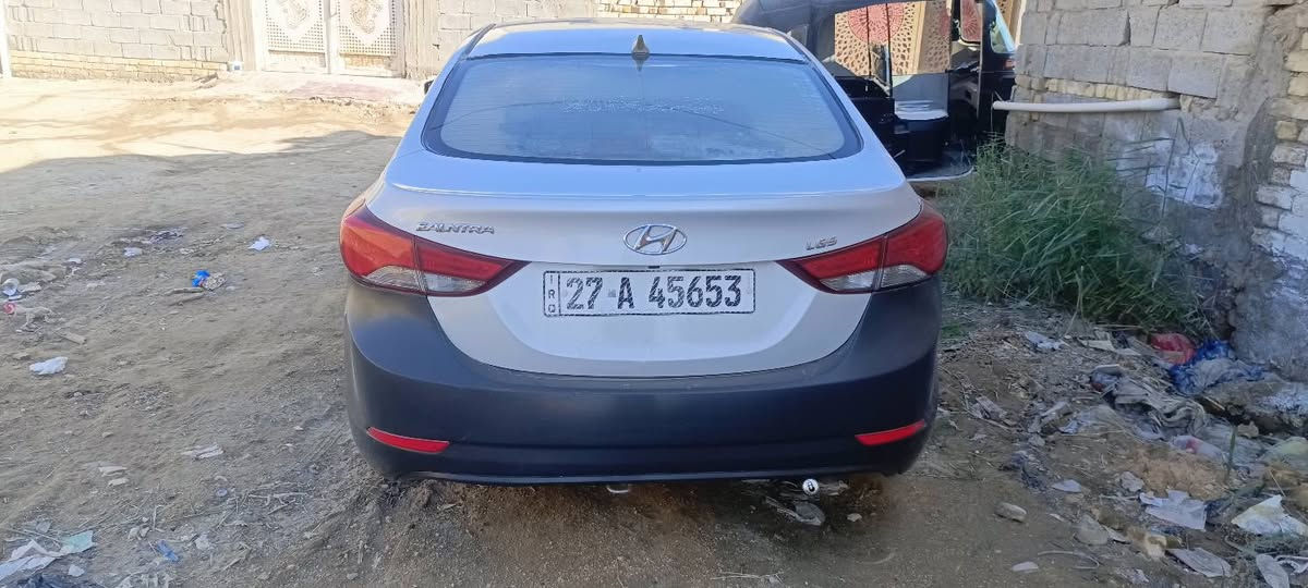 الانترا 2015 خليجي  سياره جافيه
(جافيه مكلوبه )
مبدل عكال قماره 
مكفوله من العيب الشرعي سياره بسمي
مكينه 2000 غاز بانزين منضومه الغاز شغاله
تخم تاير جديد حداديه نص عمر بيه جاملغ خلفي معمر بس مامصبوغ
سعر 80 وبي مجال *********** مكان السياره الناصريه
