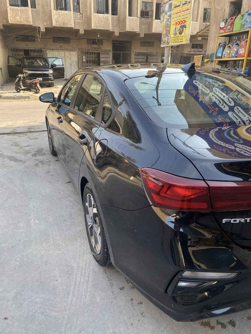 ياالله سلام عليكم
فورتي موديل ٢١  /ماشيه ٤٩ 
رقم اربيل بسمي تحويل ثاني يوم
بدون حادث مكفوله من الصبغ إرباك سليم / بيه مكانات بارد بسيطه 
اوبيه بارد قبق الصندوق صور الضرر مرفق 
السياره اي نقص مابيه
مكان السياره المنصور
السعر ١٣٠ بيه مجال بسيط
رقم صاحب السياره / ***********
