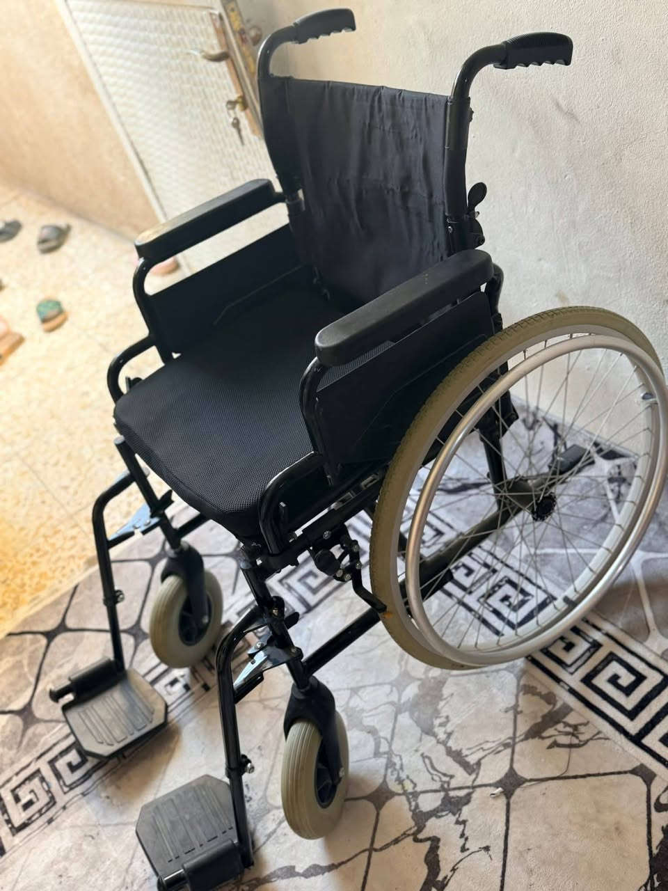 السلام عليكم عظم الله اجورنا واوجوركم اخوان عربانة معوقين للأجر قبل فترة هم نطيت كهربائية البقية كالوا انت ماتنطينه وانت جذابة زين شنو ذنبي اني يراسلوني 200 انطي لل200 كلهم هي وحدة وانطيها للي الله قاسمها اله والي مو محتاجها أو يريد يلعب حرام عليه خلوا الشباب المعاقين يستفادون بيها وشكرا


**إذا كنت صاحب هذا الإعلان وتريد حذفه لأي سبب، رجاءا أرسل رسالة إلى الدعم الفني**