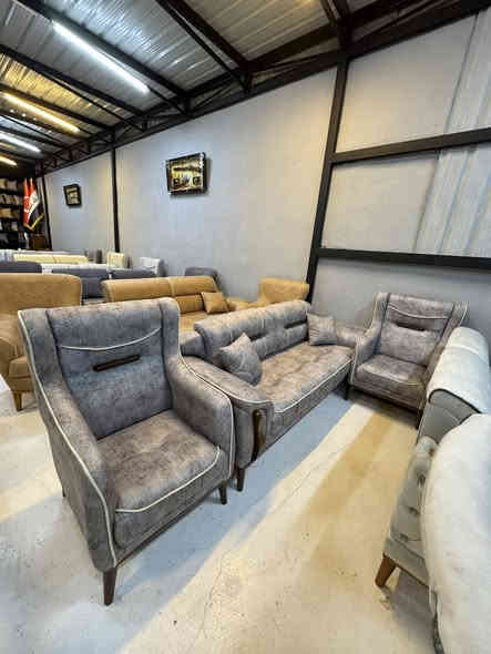 🎉 مفاجأة الموسم!
بدل1450 ألف صار السعر980  ألف فقط ✅

🪑 #تخم كامل 10 مقاعد –6 قطع:
قنفتين ثلاثية +4 كراسي + 4 كوشات هدية 🎁
📦 نبيع بسعر الجملة – وكل الموديلات والألوان متوفرة (شوفوا الصور للنهاية)

✨ المواصفات:
1️⃣ إسفنج مميز – ضغط عالي أول طراز
2️⃣ جام روسي + مقعد سير اصلي
3️⃣ قماش قديفة تركي أصلي أو كتان تركي أو تربروف حسب اختياركم
4️⃣ ضمان حقيقي 5 سنوات

🚚 التوصيل:
بغداد الكرخ  25 ألف + الرصافه 35 الف فقط،
والمحافظات بأسعار رمزية ومع سيت كامل

⚠️ ملاحظة: أي اختلاف بين الصورة والحقيقة يحق للزبون يرفض الطلب ويرجعه بوجود السايق

📩 للحجز والاستفسار:
راسلونا عالصفحة أو على الواتساب:***********
*********** : ***********
📍 العنوان: بغداد – الدوره شارع المعلمين قرب السقيفه

---
