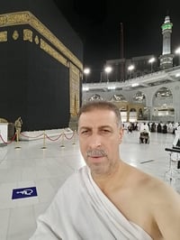 مكتب احباب الرحمن لخدمات الحج والعمره نتوكل على الله ونعلن عن بدايه مو...