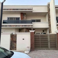 مجمع الجنائن • ٢٠٠م • شارع ١٥