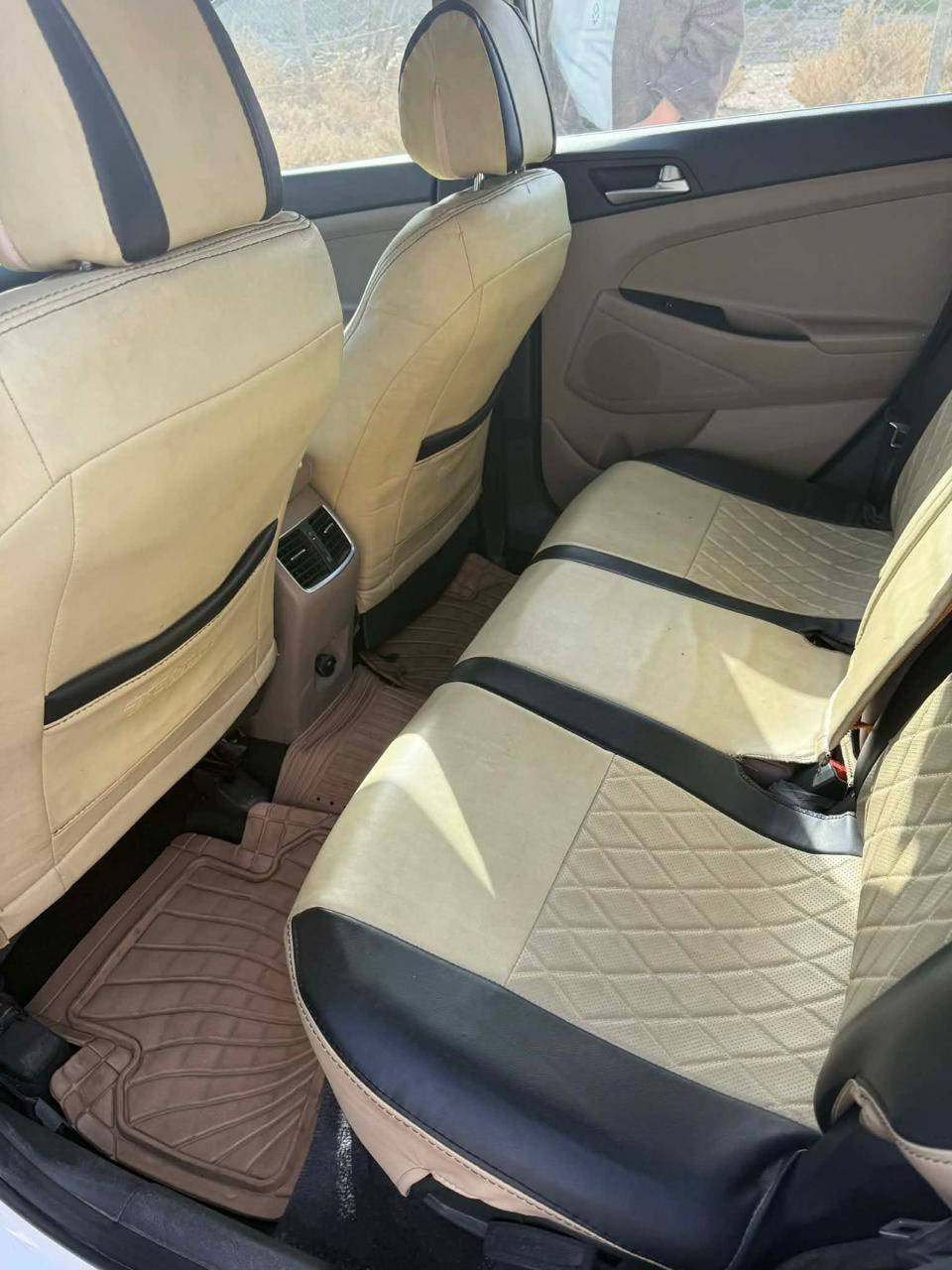 السلام عليكم توسان خليجي 2020 فول

📍 رقم بغداد – وارد خليجي)

🔹 السيارة فول مواصفات

🔹ء 

داخل مغلف مع كاعيه جديد شرط 

🔹 بصمة / دخول ذكي

🔹 كشنات جلد

🔹 تحكم كهربائي بالكشنات

🔹 شاشة لمس

🔹 لدّات أمامية ويه اللوفات تشتغل

🔹 السيارة نظيفة جداً

🔹 الممشى:

🔹 خليجية مكفولة، بدون صبغ بس بنيد بدل سياره بسمي هزه رقم جديد جاهزه للتحويل سونار مرفق من بدي كار كل تفاصيل بي 

💰 السعر: 208 مع مجال   

سياره بسمي هزه سنويه ارقام كله جديد 

📍 مكان السيارة: بغداد 

📞 للاستفسار:***********
