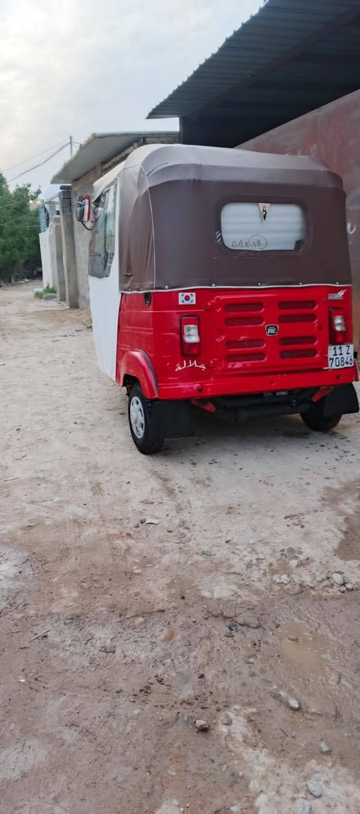 تكتك18طابه بل19خير من الله جاهز مكينه مكفوله نقطه خياس مابيها تحويل ثاني يوم مكان بغدا سعر 5بيه مجال ***********
