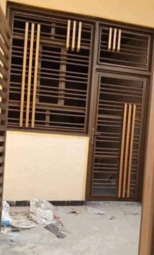 السلام عليكم 
حداد جوال تصليحات الأبواب الخارجيه والداخليه والسقائف ومحجر الدرج تغليف زجاجي مناور والسقائف بنواعها داخل بابل مستعدون لعمل جميع انواع الحدادة 
ابواب شبابيك قمريات جينكو كيسبان سندويج محجرات دروجة كابون 
برودكس واجهات درج طوارء 
اتصل او راسلني على الوات ساب  
***********
*********** حلة, بابل
