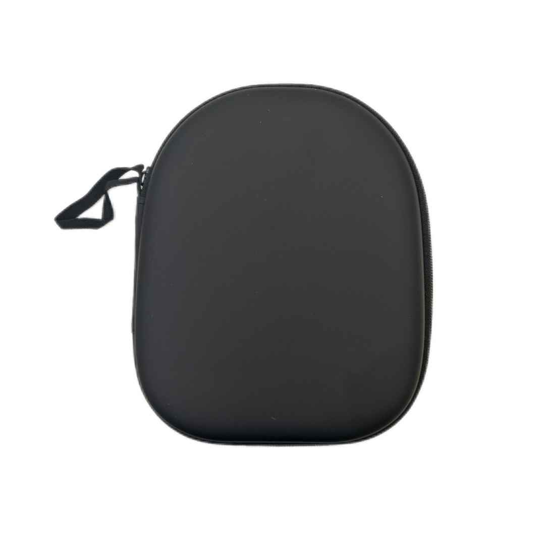 تصميم  مريح وأداء قوي
 تجربة صوت ثلاثية الأبعاد مع إمكانية الاتصال اللاسلكي الطويل وتشغيل مستمر أكثر من 20 ساعة

الاستماع للموسيقى بجودة عالية وصوت نقي.

المكالمات الهاتفية بوضوح مع ميكروفون مدمج.

مناسبة للسفر والعمل بفضل خاصية إلغاء الضوضاء (ANC).

دعم الاتصال اللاسلكي مع الهواتف، اللابتوبات، والأجهزة اللوحية.

 إمكانية الاستخدام عبر سلك AUX للأجهزة غير الداعمة للبلوتوث.

حجم الدرايفر: 40 مم

استجابة التردد: 20Hz – 20kHz

الحساسية: 96dB

أقصى ضغط صوتي (SPL): 111dB

حساسية الميكروفون (@1kHz): -42dB

زمن التشغيل: +20 ساعة متواصلة بالشحن الكامل

 خاصية Smart Power Save: تنطفئ تلقائيًا بعد 3 دقائق من عدم الاستخدام

دعم ملفات البلوتوث: HFP v1.6، HSP v1.2، A2DP v1.2، AVRCP v1.4

 تردد البلوتوث: 2.402GHz – 2.48GHz
 
مدى نقل لاسلكي ثابت بجودة عالية (GFSK, π/4 DQPSK, 8DPSK)

 دعم AUX 3.5mm لاستخدامها كسماعة سلكية

 شحن عبر كابل USB مرفق بغداد, العراق


**إذا كنت صاحب هذا الإعلان وتريد حذفه لأي سبب، رجاءا أرسل رسالة إلى الدعم الفني**