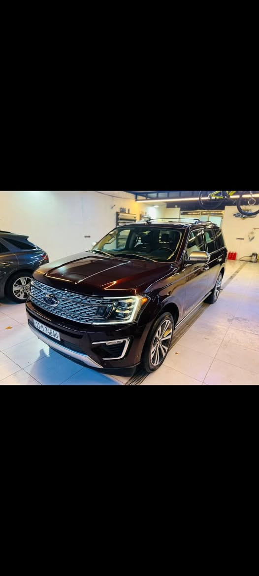 سلام عليكم
للبيع فقط بدون مراوس
فورد اكسبيديشن بلاتينيوم
فول 1/1
موديل 2020 وارد امريكي محرك 6سلندر حجم 3500 تو تيربو
مرقمه بغداد بأسمي ماشيه 10 آلاف ميل
حادث تبديل چاملغ وبنيد
اللون كرزي
السعر 265$
للتواصل وطلب صور الحادث الاتصال وات ساب ***********

