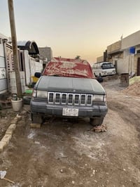 شيروكي • مراوس • جيب شيروكي