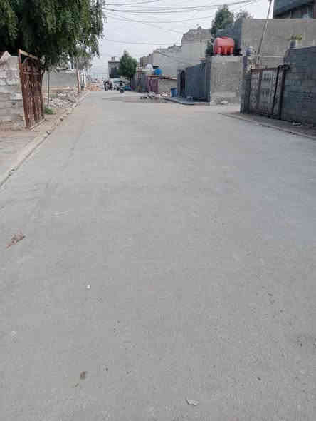 السلام عليكم قطعه للبيع 200 م صب رباط 
الحميديه قرب شارع المدارس قرب السوك الثاني 
مي مجاري تبليط كل الخدمات متوفره الاتصال واتساب  ***********
