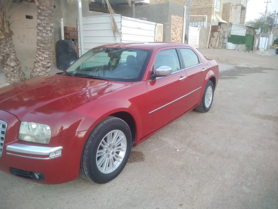 سلام عليكم اوباما  10 اصل سياره جاهزه ما بيها اي نقص مكينه كير حداديه جديده تخم تاير باتري جديد  سنويه ما نافذه رقم بصره بيها بابين صبغ بسبب شخط  سعرها 115 بيها مجال  سونارها موجود  مكلف بل نشر رقم راعيها  ***********
