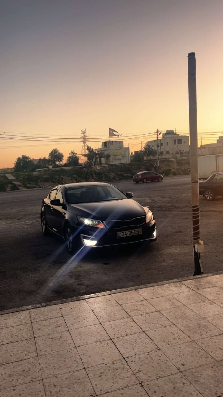 Kia optima  2012
وارد أمريكي 
ماتور 24
جير توب ترنك 6غيارات 
كاميرا خلفية 
كراسي كهرباء 
تحكم طارة 
مثبت سرعة 
مانع انزلاق 
نظام eco  لتوفير الوقود 
مكيف حامي بارد 
شاشة لمس صغيرة 
دهان الماني جديد 
ABSجديد 
السيارة فقط بحاجة لصيانة جير  (الكلتش بفصل وبرجع )
للبيع وبسعر منهي 7300 
للتواصل 
0795497886


**إذا كنت صاحب هذا الإعلان وتريد حذفه لأي سبب، رجاءا أرسل رسالة إلى الدعم الفني**